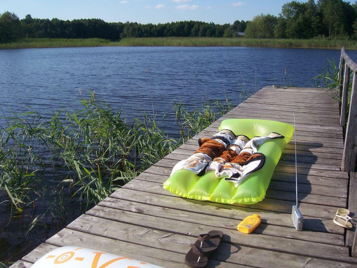 Domwigierski: Lakeside Comfort Farm with Private Beach and Sauna Wysoki Most  Exterior photo