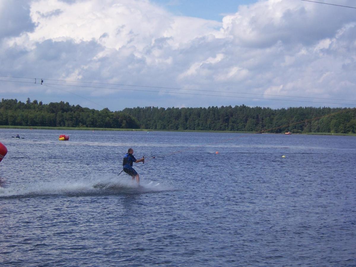 Domwigierski: Lakeside Comfort Farm with Private Beach and Sauna Wysoki Most  Room photo